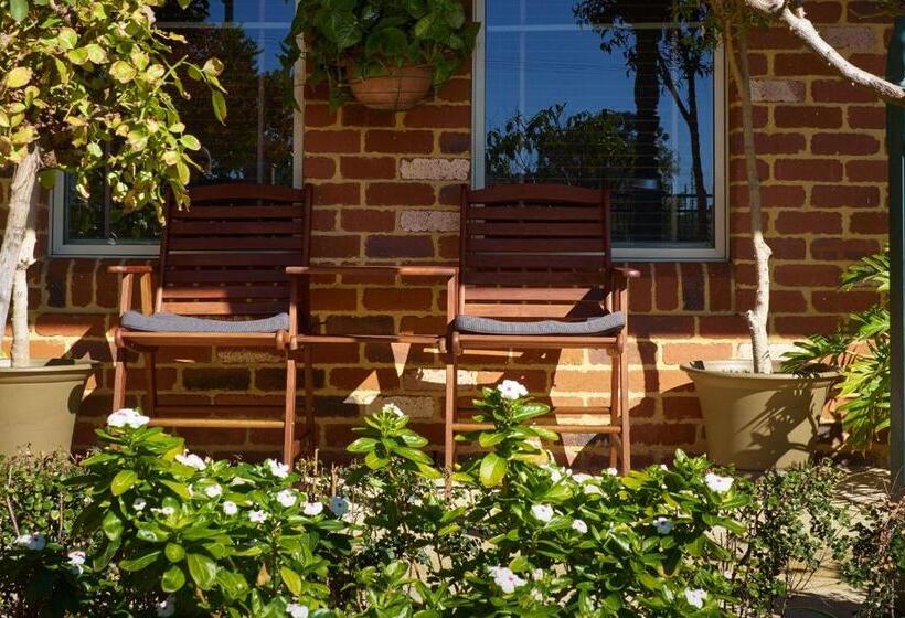 مبيت وإفطار Durham Lodge