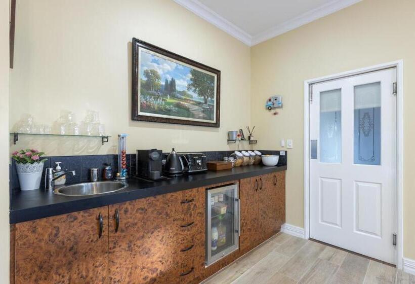 مبيت وإفطار Durham Lodge