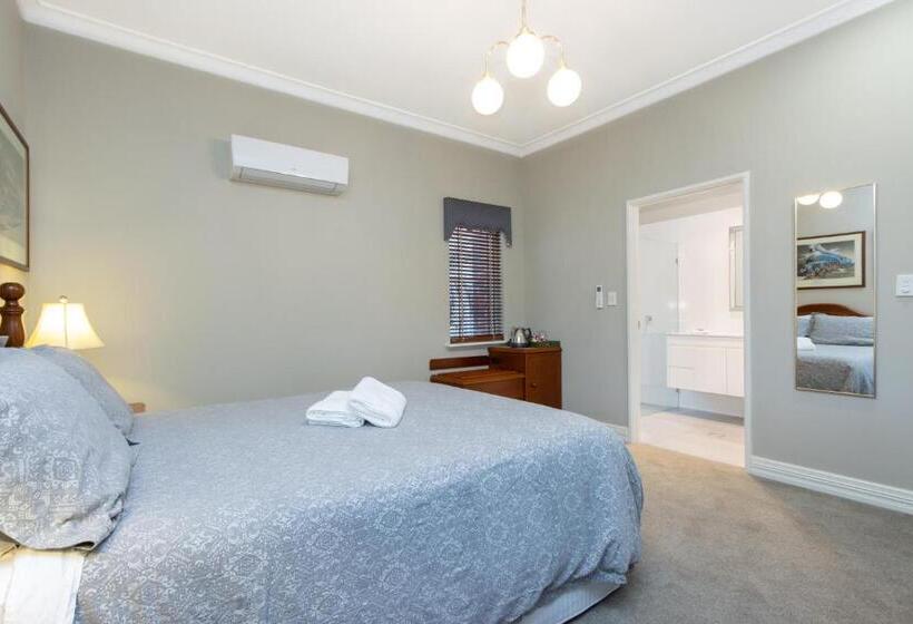 مبيت وإفطار Durham Lodge