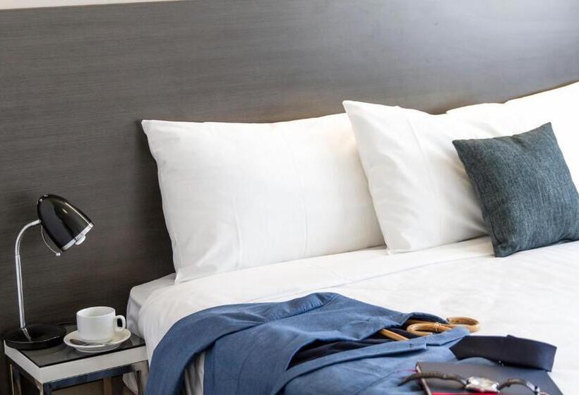 فندق Abode Tuggeranong