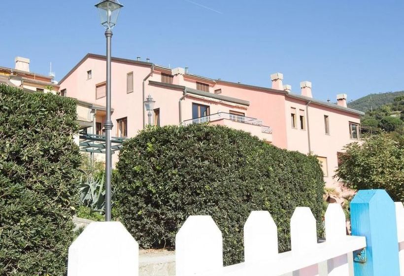 Отель Affittacamere Lo Scoglio