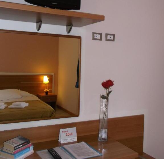 酒店 Albergo Meublè Abatjour