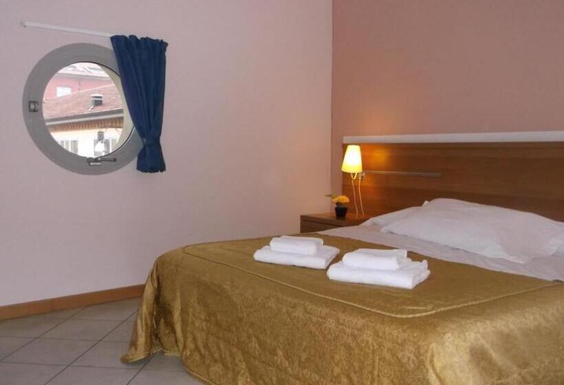 酒店 Albergo Meublè Abatjour