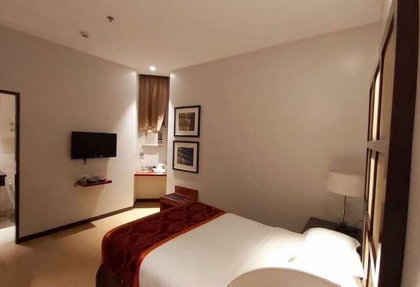 هتل Avenue Suites