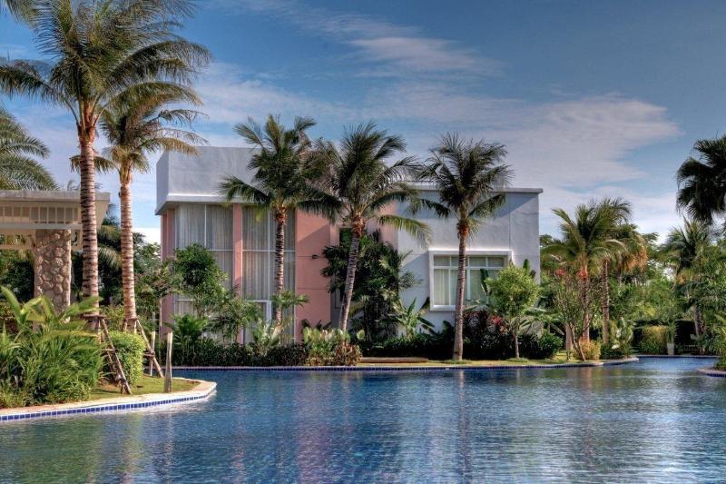 فندق Blue Lagoon Resort Hua Hin