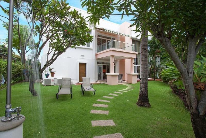 فندق Blue Lagoon Resort Hua Hin