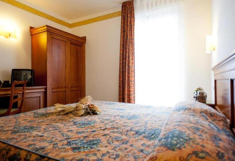 בית מלון כפרי Bologna