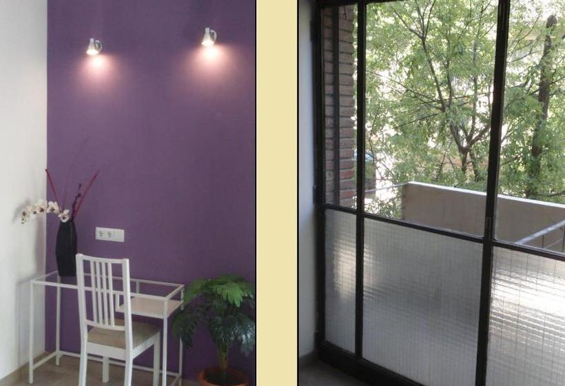 Отель Brustar Sagrada Familia