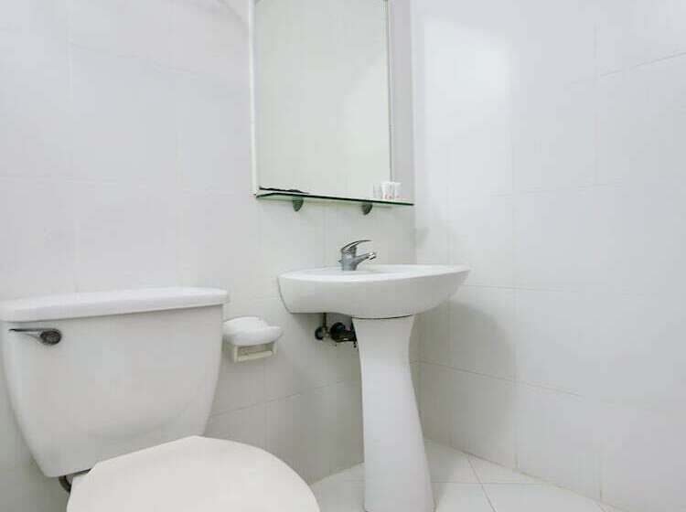 فندق Vaccinated Staff Capital O 465 Ford S Inn