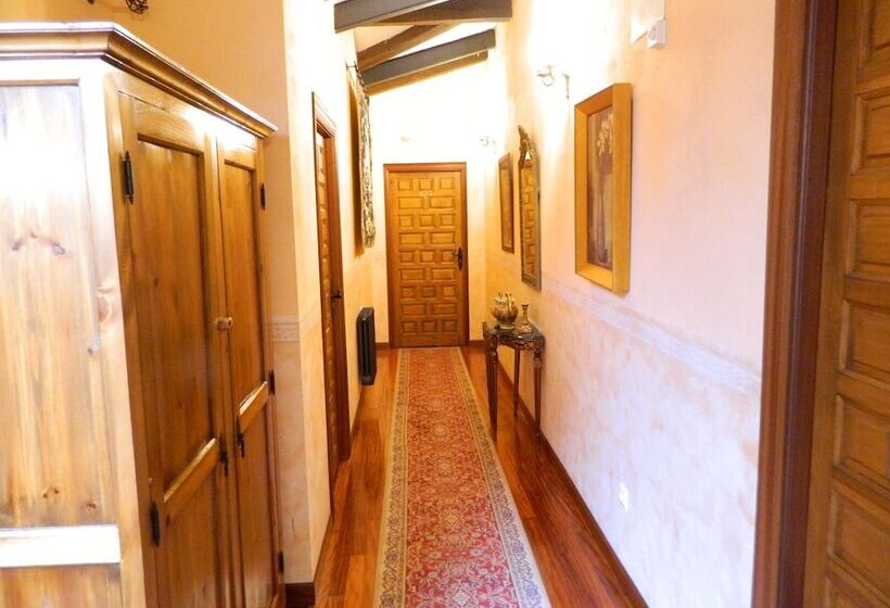 هتل La Casona De La Torre