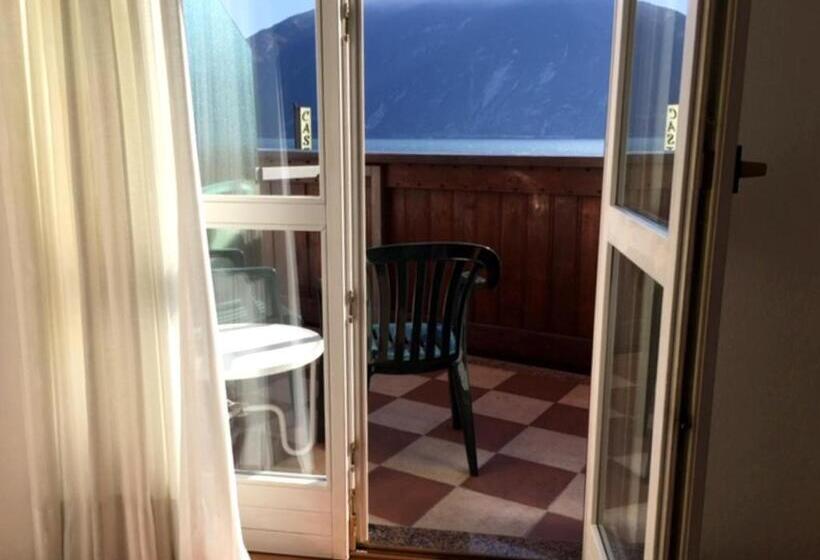 ホテル Castell   Montagnoli Group