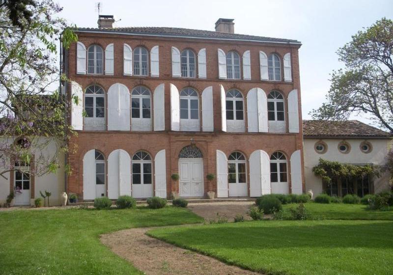 Отель Chambres Dhotes Au Chateau