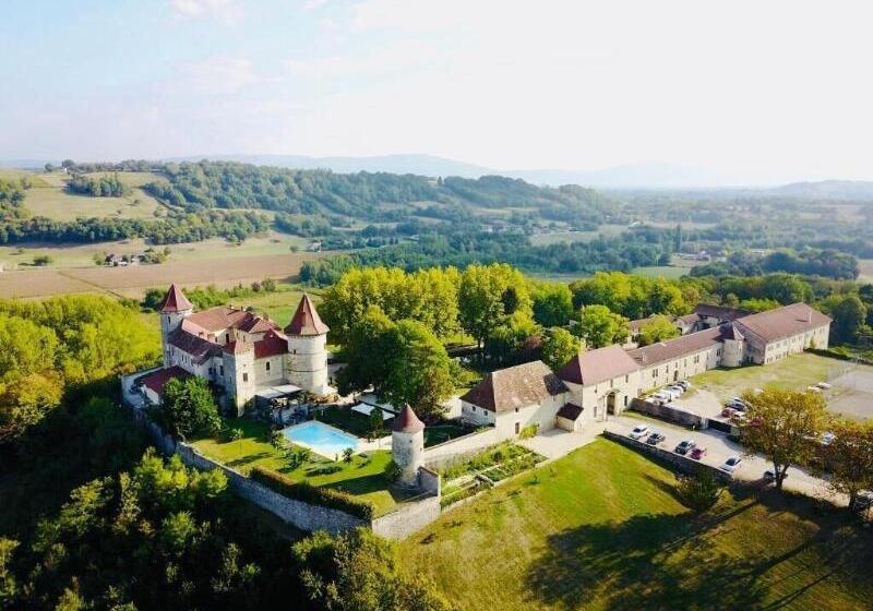 Отель Chateau Chapeau Cornu