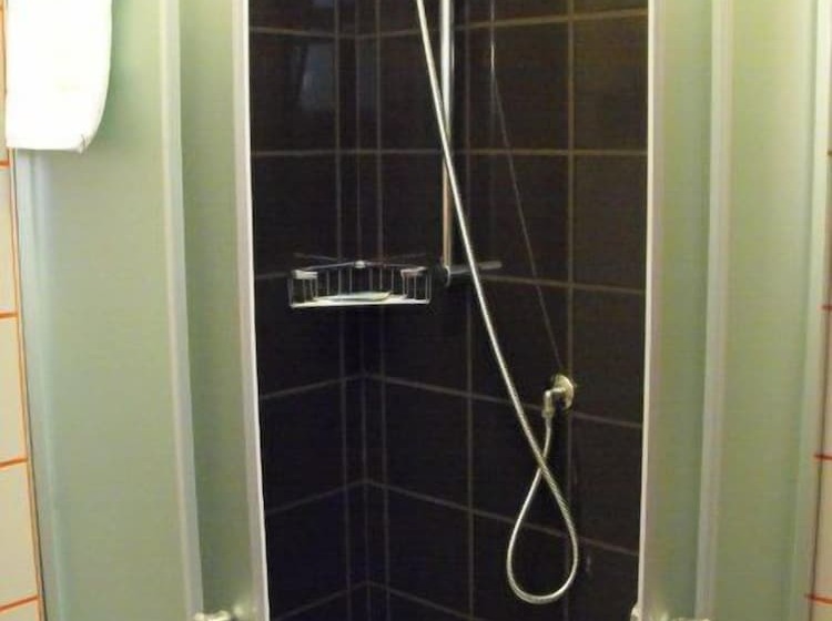 בית מלון כפרי Eden