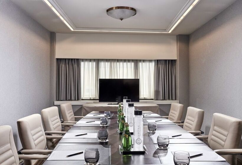 فندق Electra Metropolis