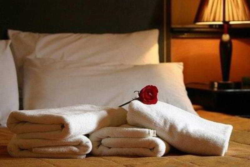 Отель Fern Garden Suites