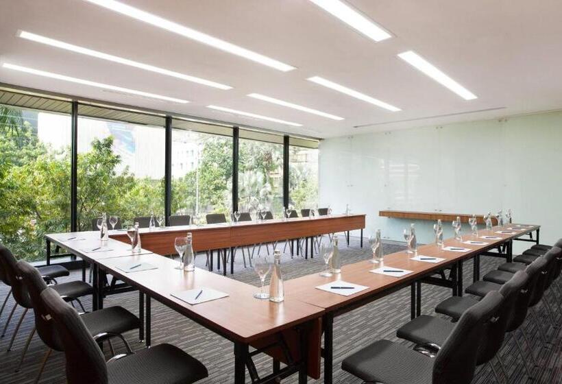 Hotel Four Points By Sheraton Jakarta Thamrin