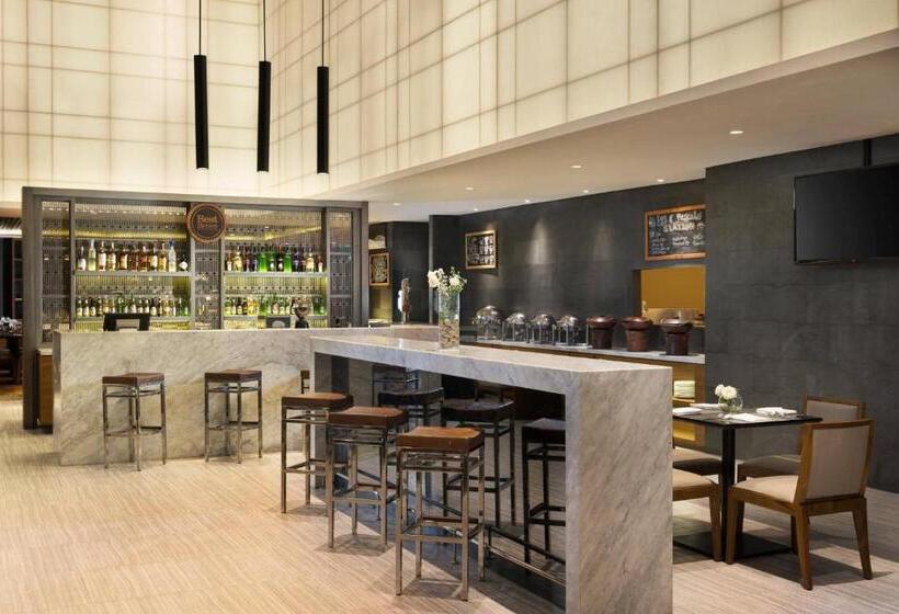 Hotel Four Points By Sheraton Jakarta Thamrin