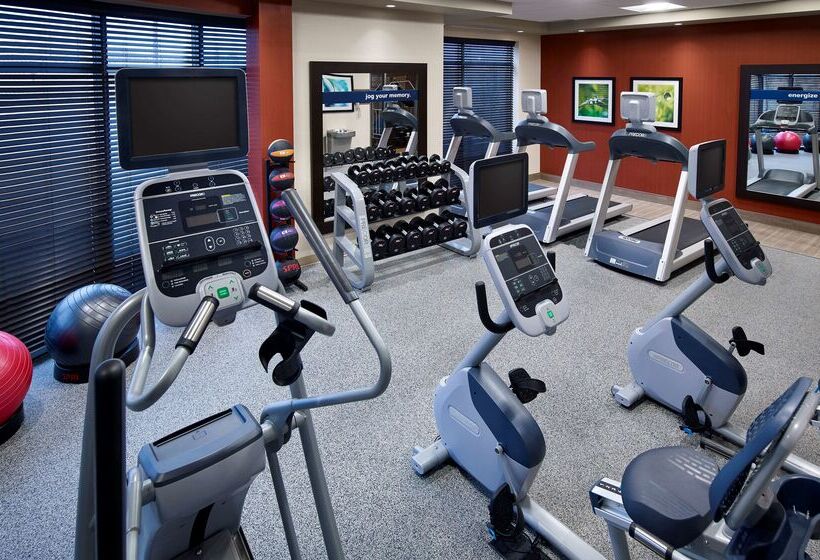 هتل Hampton Inn By Hilton Sarnia/point Edward