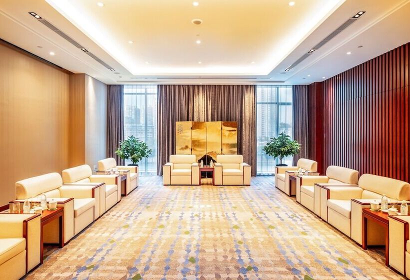 בית מלון כפרי Holiday Inn Neijiang Riverside, An Ihg