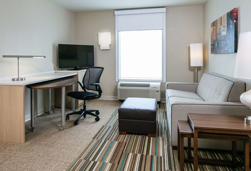 فندق Home2 Suites By Hilton Milwaukee Brookfield