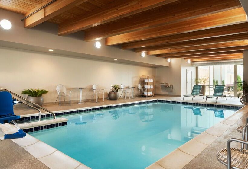 فندق Home2 Suites By Hilton Milwaukee Brookfield