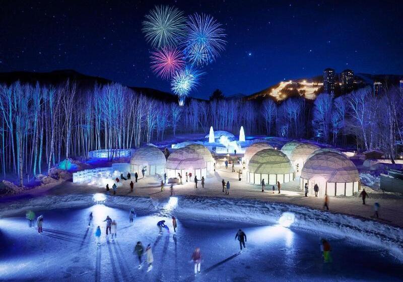 בית מלון כפרי Hoshino Resorts Tomamu The Tower