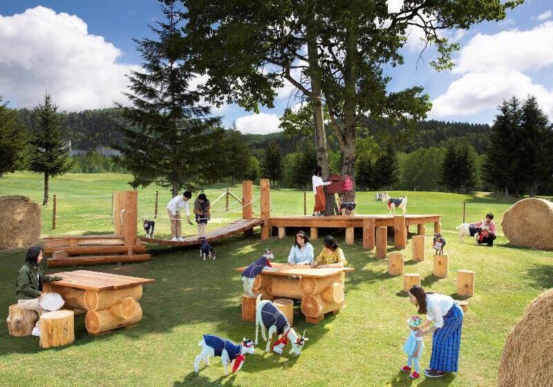 בית מלון כפרי Hoshino Resorts Tomamu The Tower