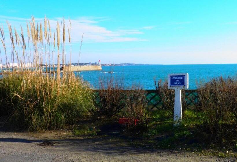 فندق Hôtel De La Tour