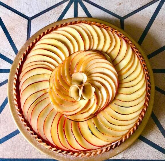 ホテル Hôtel Les Volets Rouges  Cassis