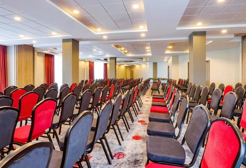 Отель Ibis Styles Nowy Sacz