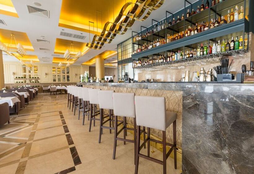 Kadorr Hotel Resort & Spa