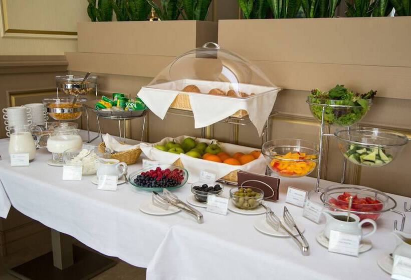 Kadorr Hotel Resort & Spa