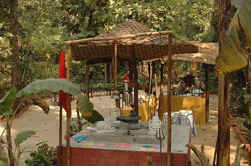 Отель Kanha Jungle Lodge