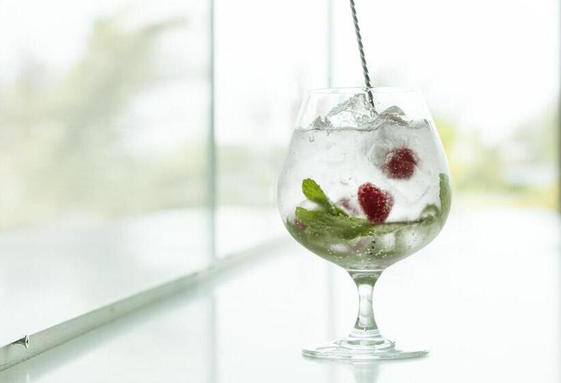 호텔 Kimpton Seafire Resort + Spa, An Ihg