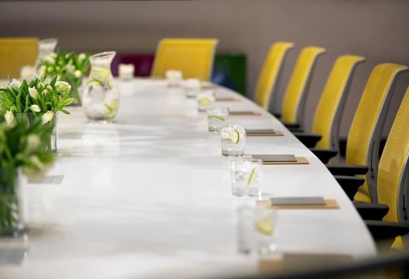 호텔 Kimpton Seafire Resort + Spa, An Ihg