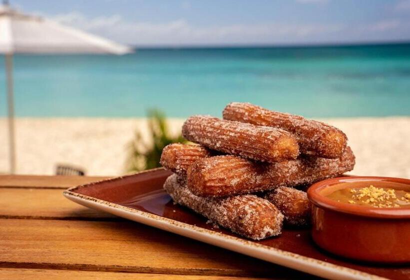 호텔 Kimpton Seafire Resort + Spa, An Ihg