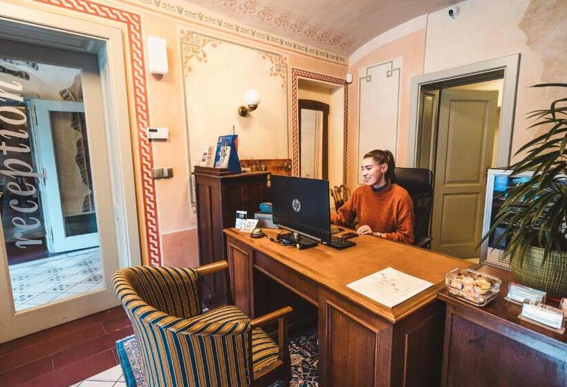 酒店 Krčínův Dům