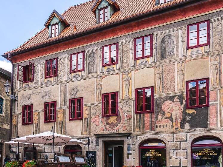 هتل Krčínův Dům