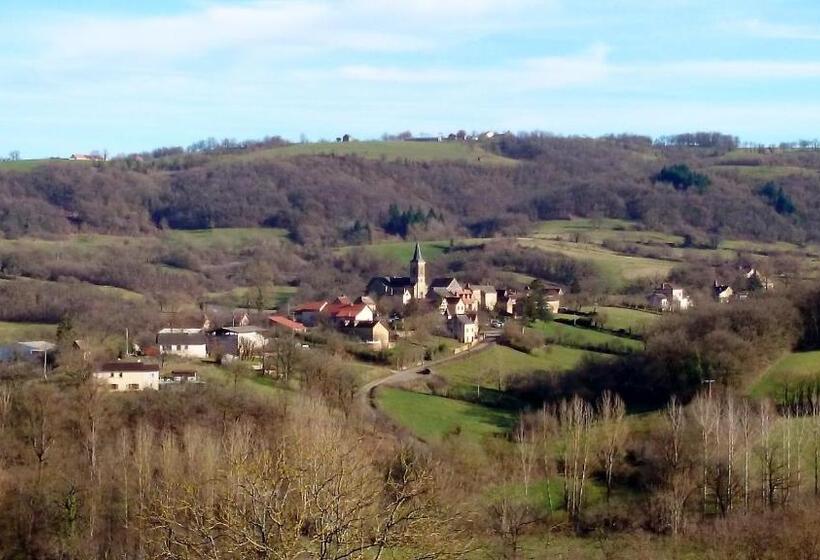 호텔 La Bastie D Urfe