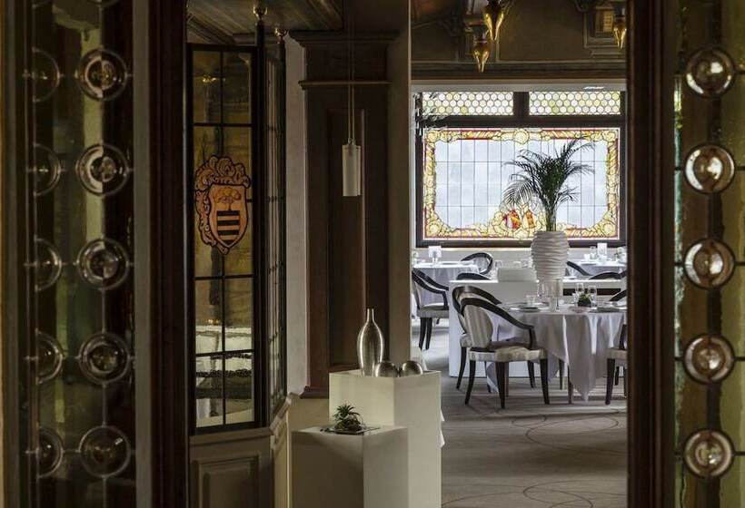 فندق L'auberge Du Cheval Blanc Et Spa