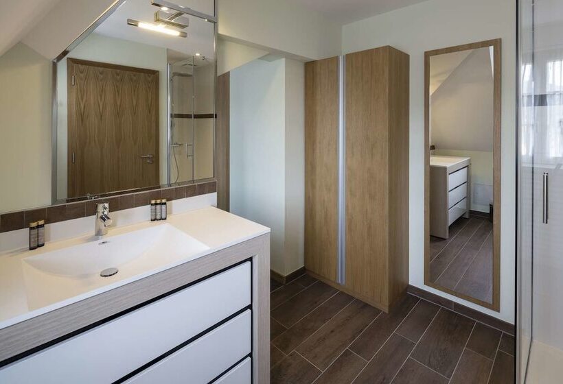 فندق L'auberge Du Cheval Blanc Et Spa