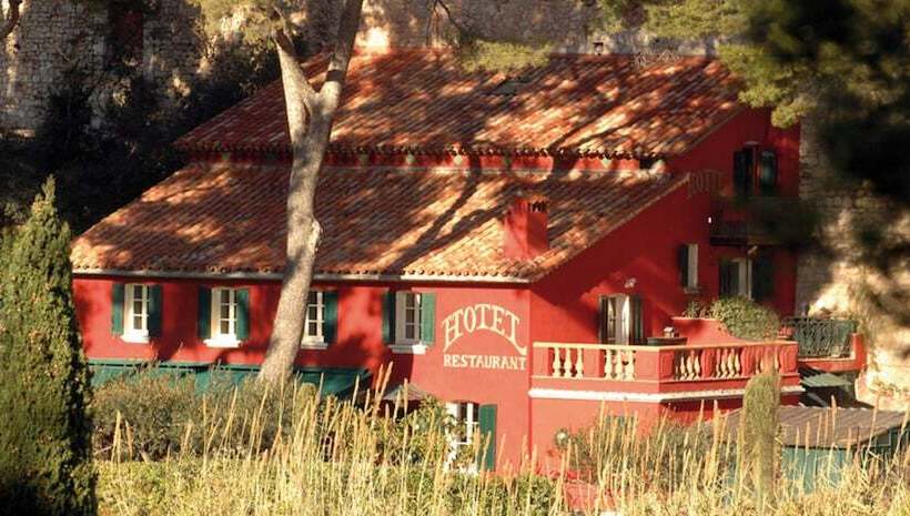 Отель Le Jardin D'emile