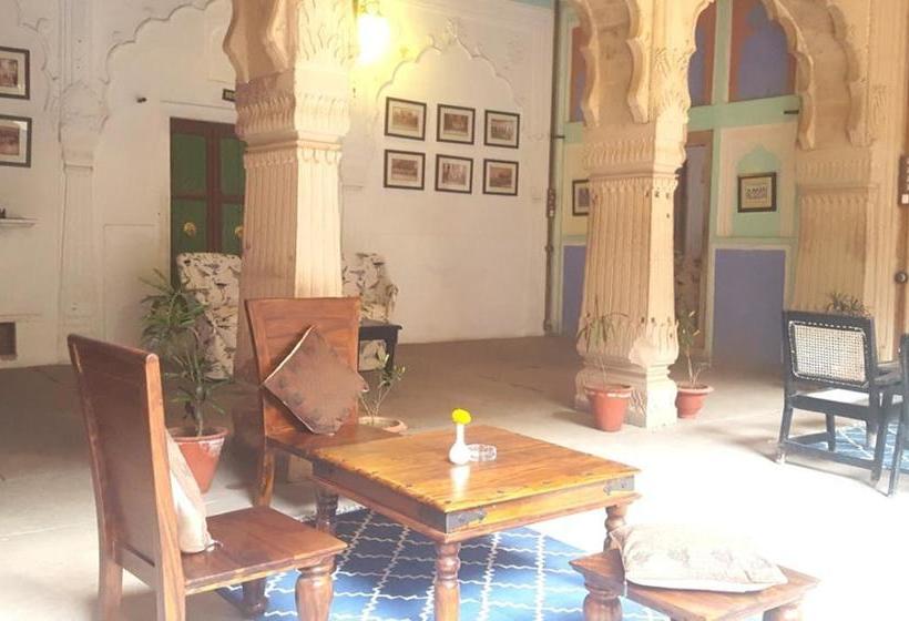 בית מלון כפרי Mahalkhas Palace