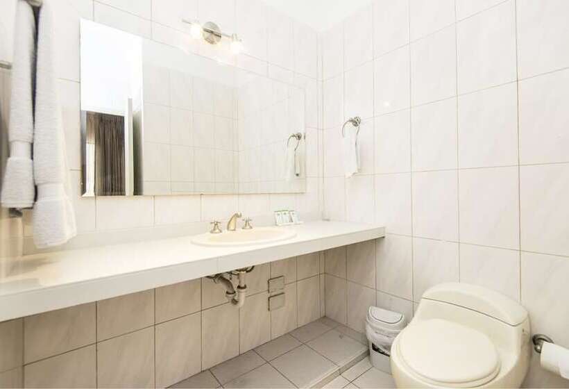 فندق Miraflores Pacific