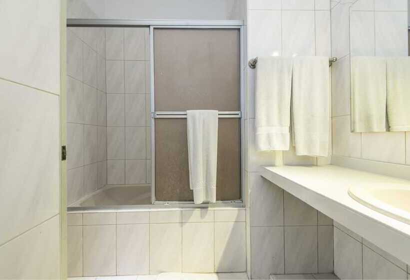 فندق Miraflores Pacific