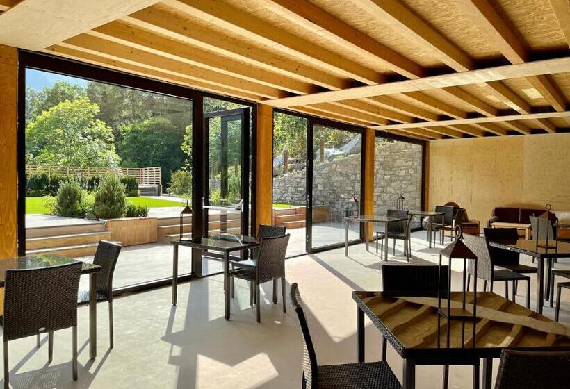 בית מלון כפרי Silou Retreat