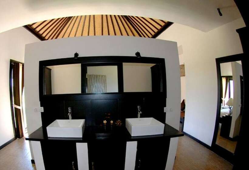 בית מלון כפרי Pandawa Village