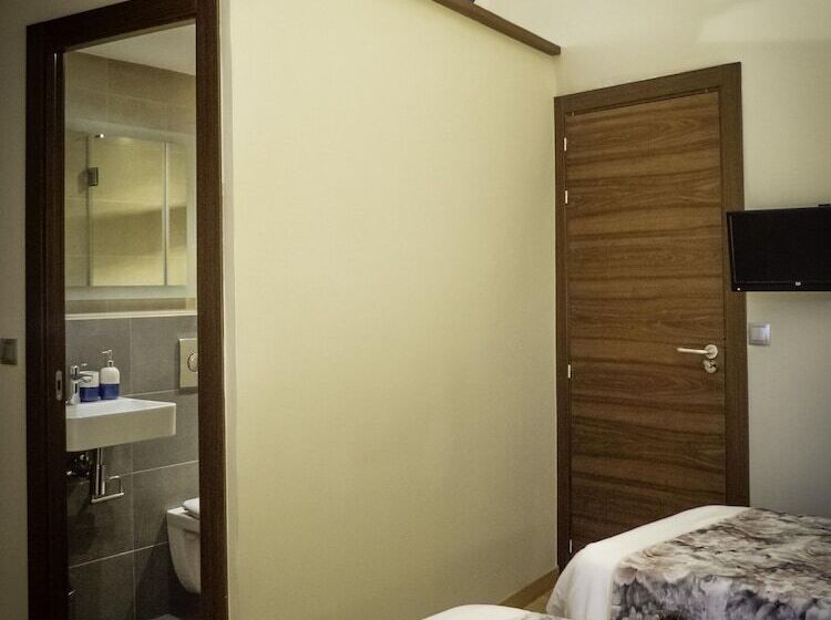 Отель Pension Ciudadela