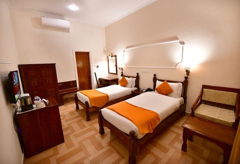 فندق Kadamb Kunj Resort   Bharatpur